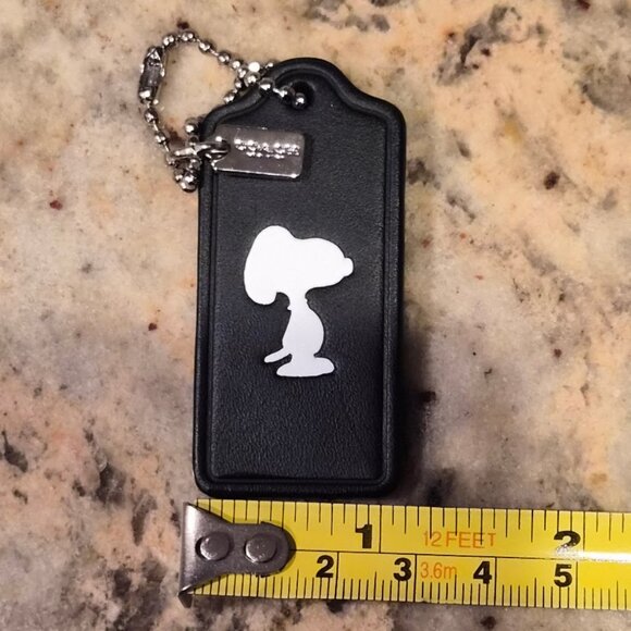 Coach X Peanuts Leather Snoopy Hangtag ©️2014 - Picture 4 of 7